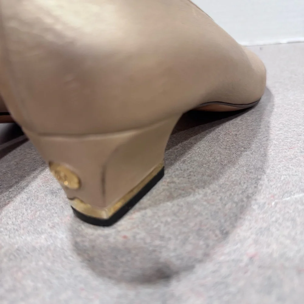 St. John Metallic Gold Vintage Leather Block Heel Pumps Size 9B